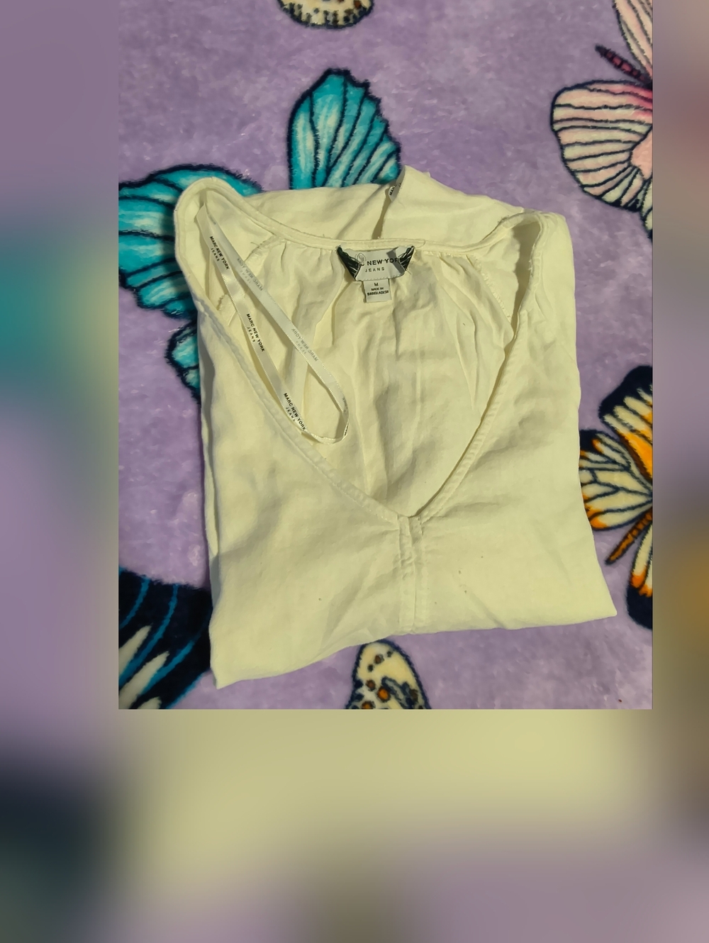 Marc New York Ivory V-Neck Women’s Top